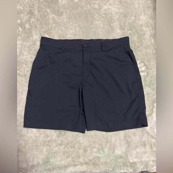 Nike Men's Black Golf Shorts - Picture 1 of 4